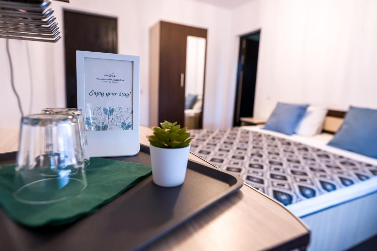 Pensiunea Xandra Hotell Corbi Eksteriør bilde